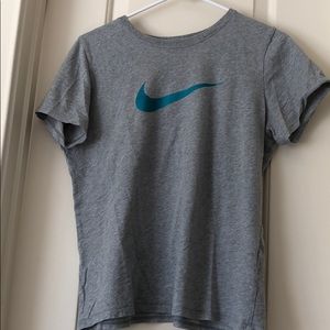 Nike T-shirt